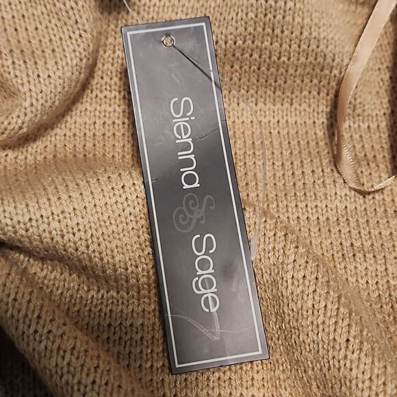 Sienna Sage Opened Faux Fur Sweater Size 2X (CL) - Picture 5 of 7